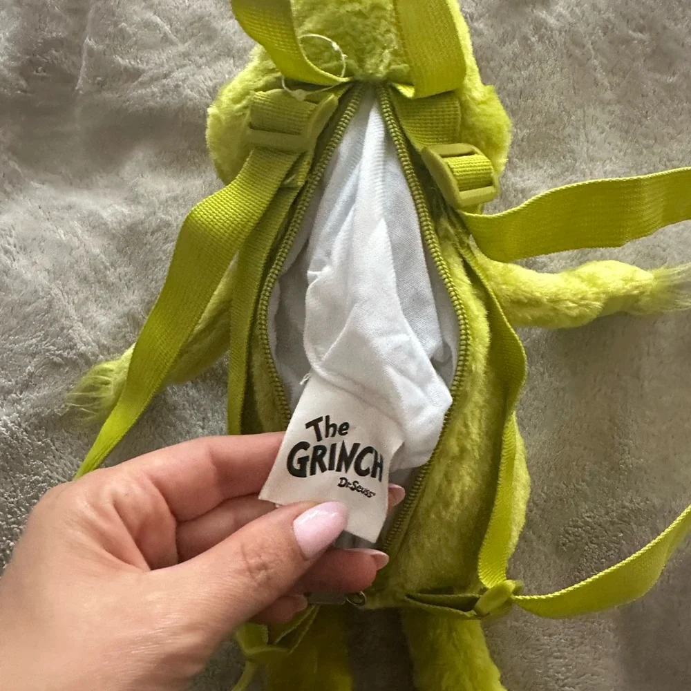 The Grinch kids back pack accessories new
